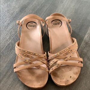 Abeo tan embellished comfort sandals size 9